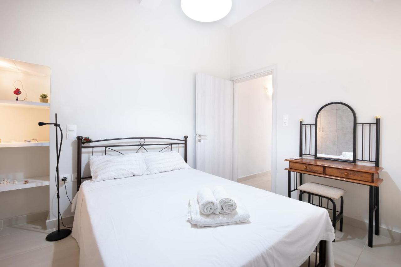 Urban Lifestyle Apartment In Pireus Exteriör bild