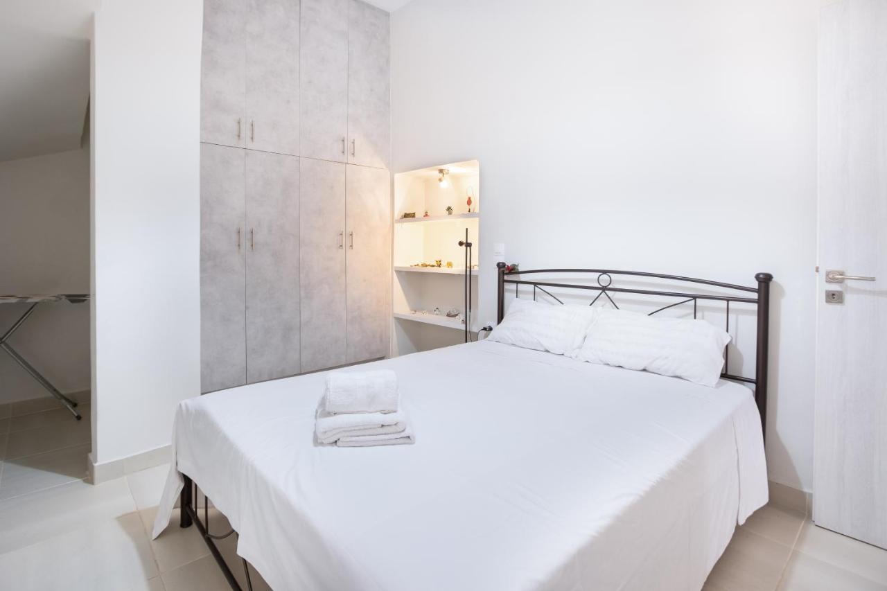 Urban Lifestyle Apartment In Pireus Exteriör bild