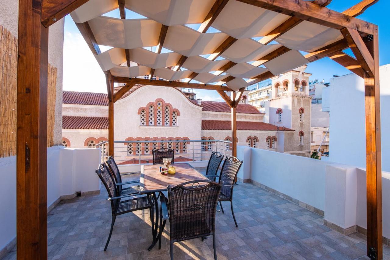 Urban Lifestyle Apartment In Pireus Exteriör bild