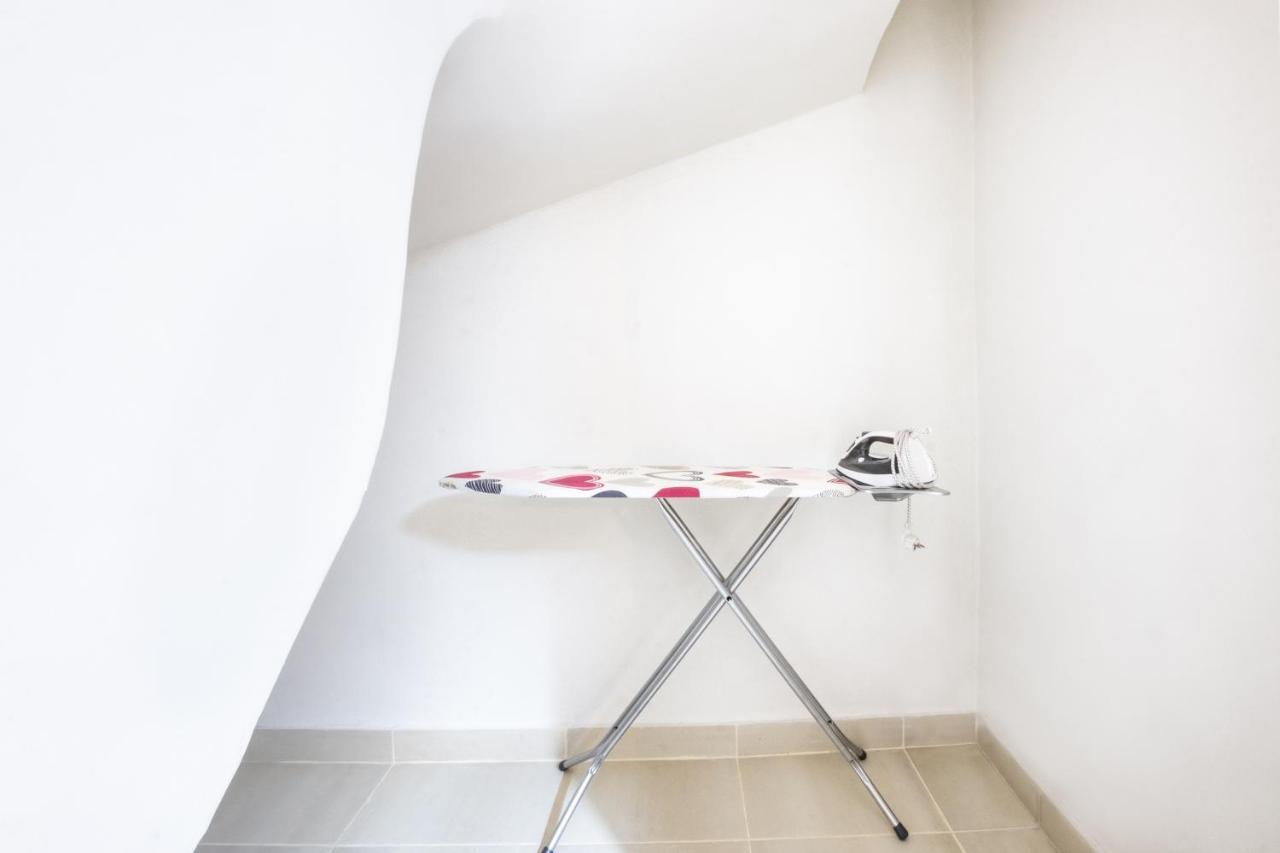 Urban Lifestyle Apartment In Pireus Exteriör bild